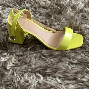 Neon yellow small heels